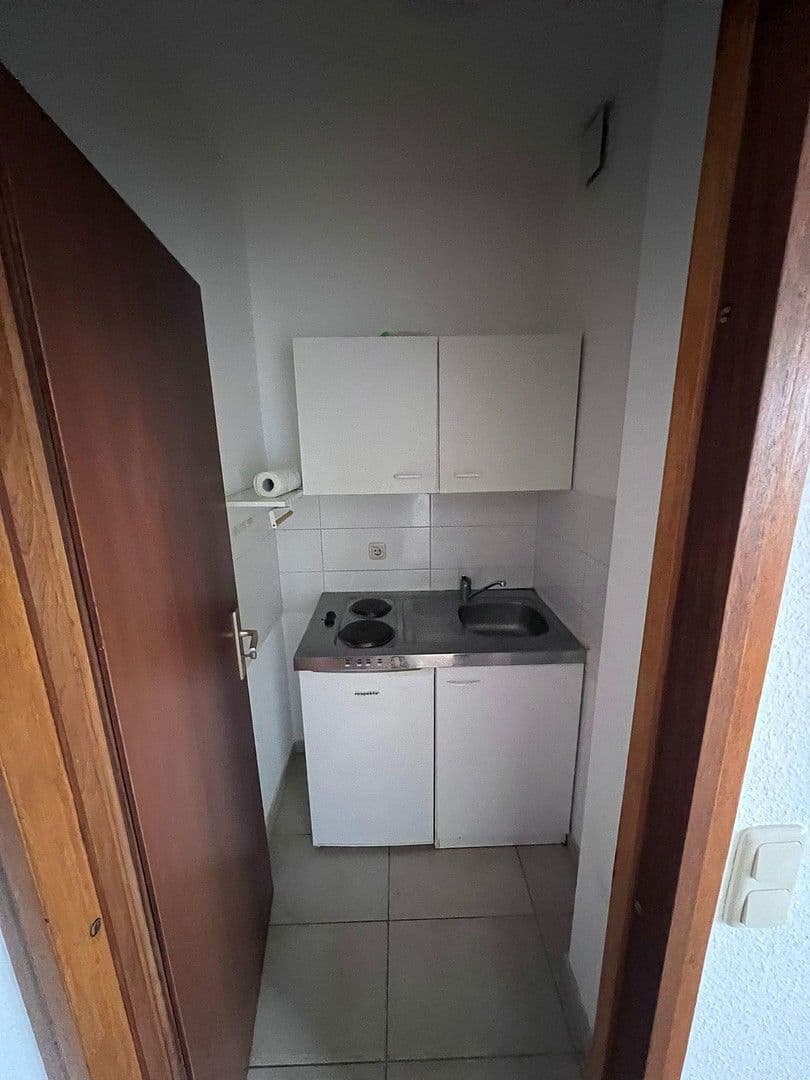 Pronájem bytu 1+1 25 m², Rheinstraße 10, Dietzenbach, Hessen Pronájem bytu 1+1 25 m², Rheinstraße 10, Dietzenbach, Hessen