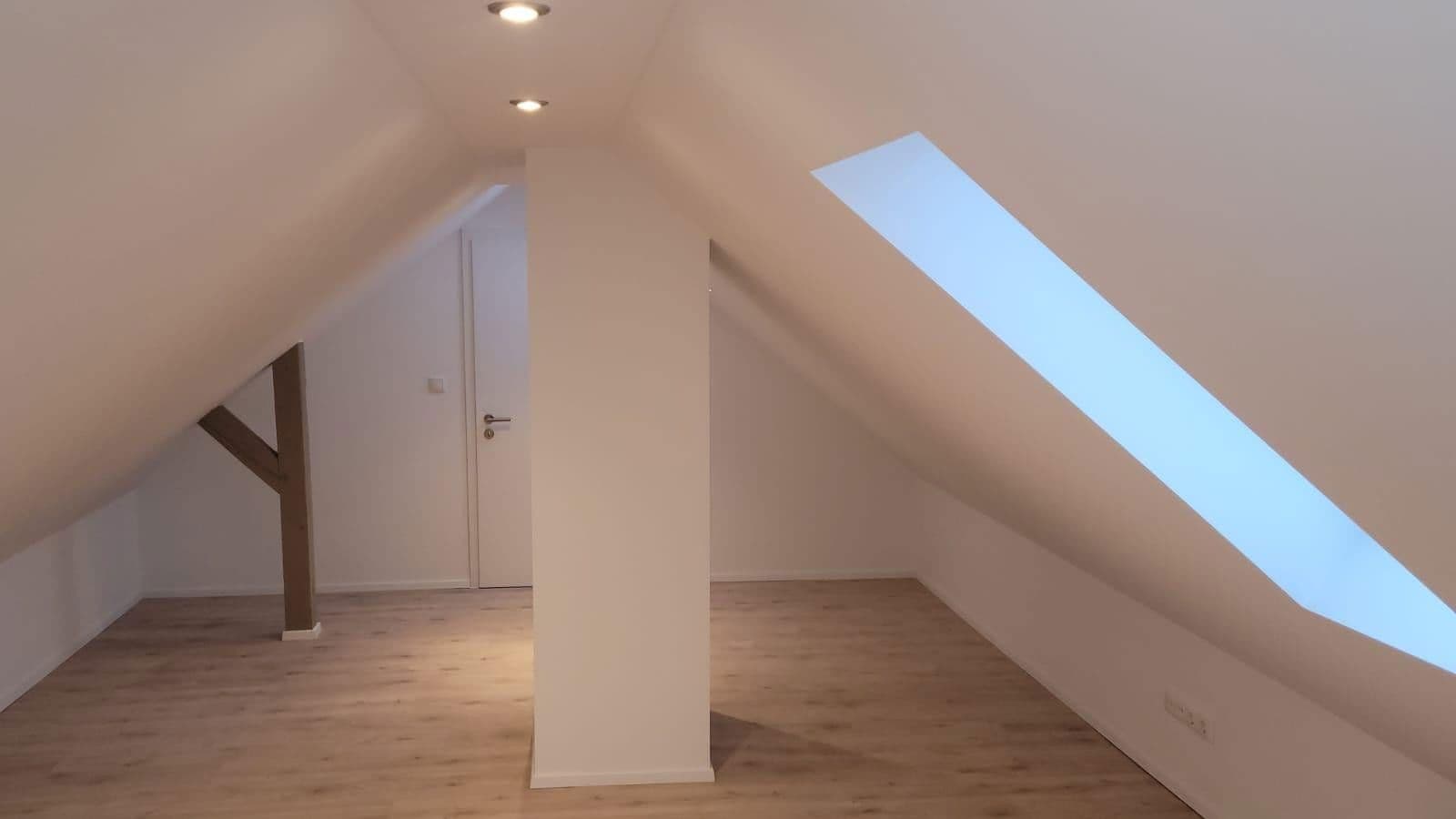 Prodej domu 410 m², pozemek 210 m², Stockmannstr. 5, Reichenbach, Sasko Prodej domu 410 m², pozemek 210 m², Stockmannstr. 5, Reichenbach, Sasko