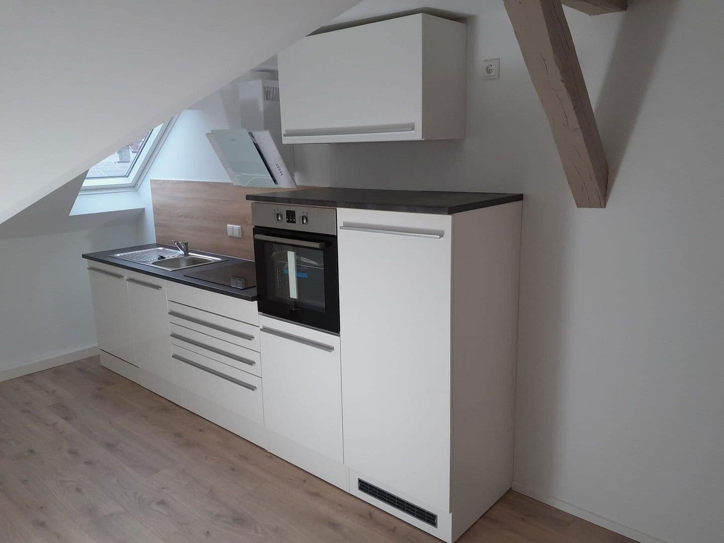 Prodej domu 410 m², pozemek 210 m², Stockmannstr. 5, Reichenbach, Sasko Prodej domu 410 m², pozemek 210 m², Stockmannstr. 5, Reichenbach, Sasko