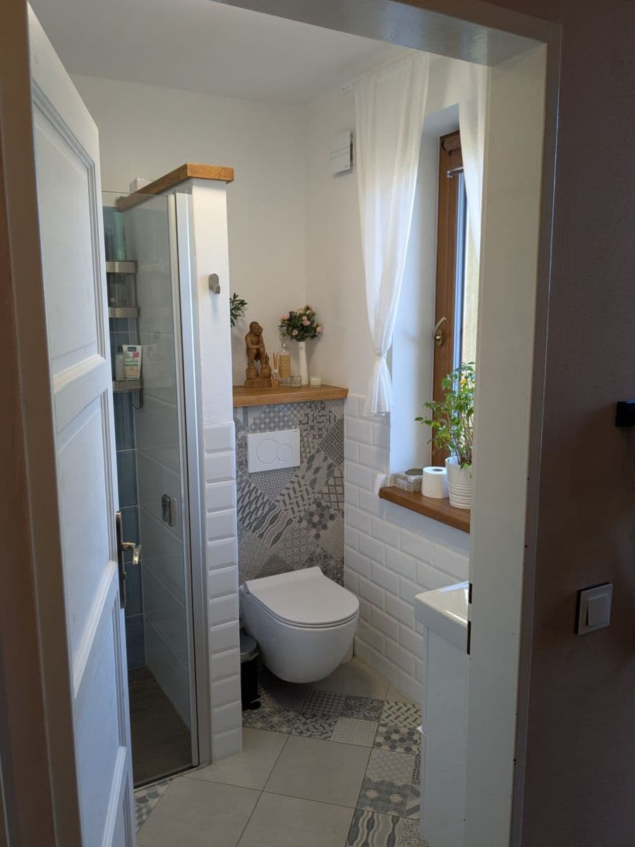 Prodej domu 195 m², pozemek 5.647 m², V sadech, Rožmitál pod Třemšínem, Středočeský kraj Prodej domu 195 m², pozemek 5.647 m², V sadech, Rožmitál pod Třemšínem, Středočeský kraj