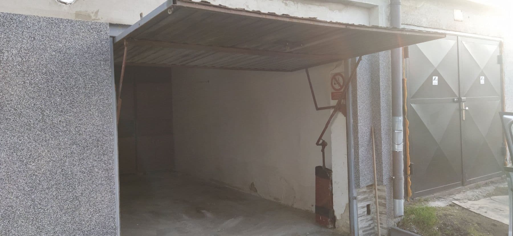 Prodej garáže 20 m², U Cihelny, Kladno, Středočeský kraj Prodej garáže 20 m², U Cihelny, Kladno, Středočeský kraj