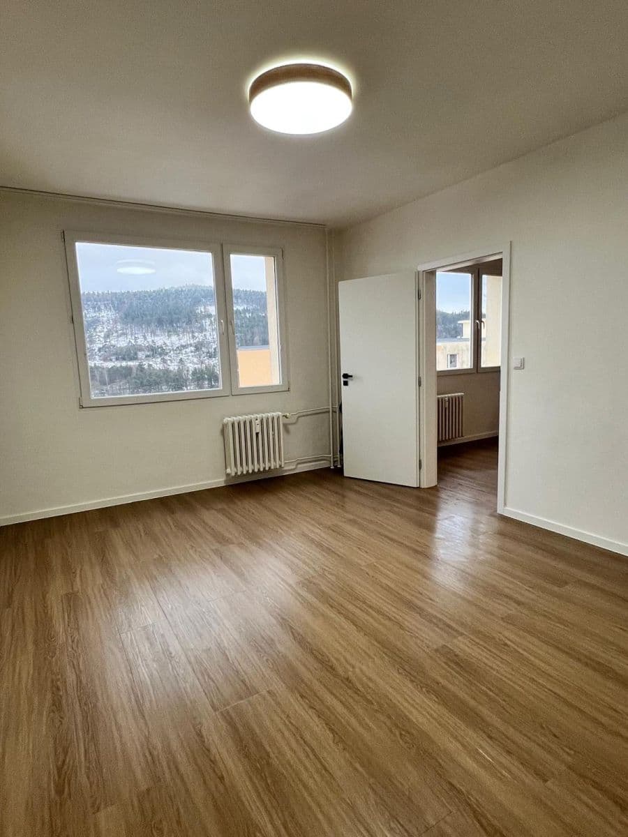 Pronájem bytu 2+kk 36 m², Na Vyhlídce, Děčín, Ústecký kraj Pronájem bytu 2+kk 36 m², Na Vyhlídce, Děčín, Ústecký kraj