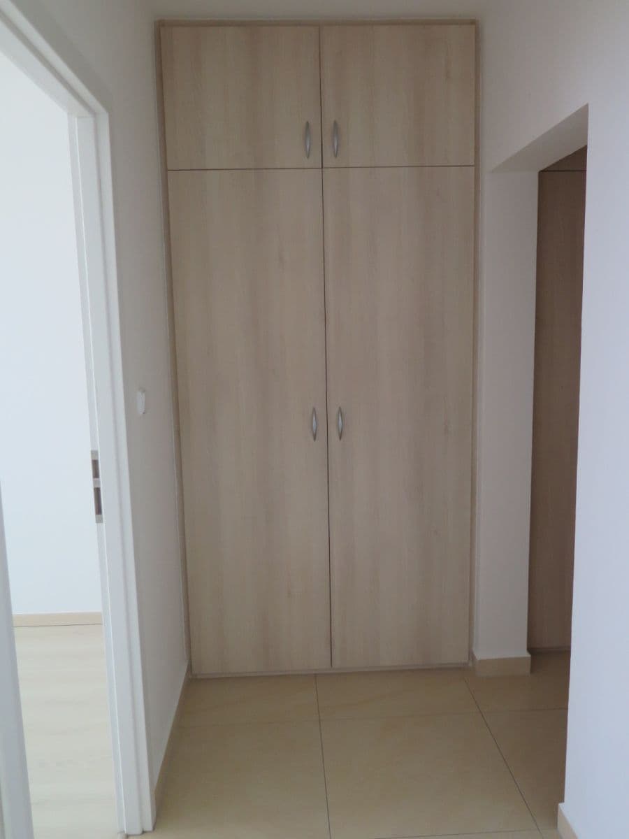 Pronájem bytu 2+kk 41 m², U Valu, Praha, Praha Pronájem bytu 2+kk 41 m², U Valu, Praha, Praha