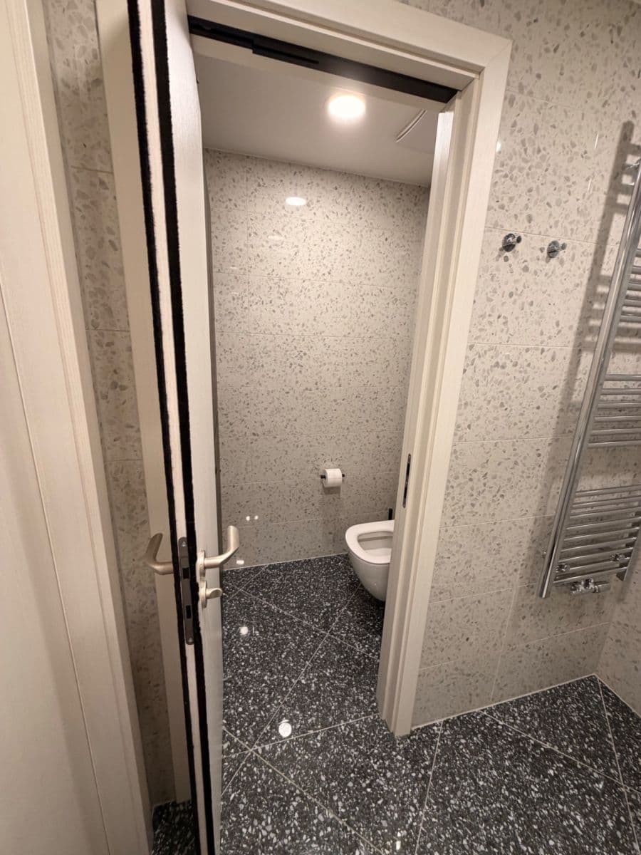 Pronájem bytu 2+kk 62 m², Vojenova, Praha, Praha Pronájem bytu 2+kk 62 m², Vojenova, Praha, Praha