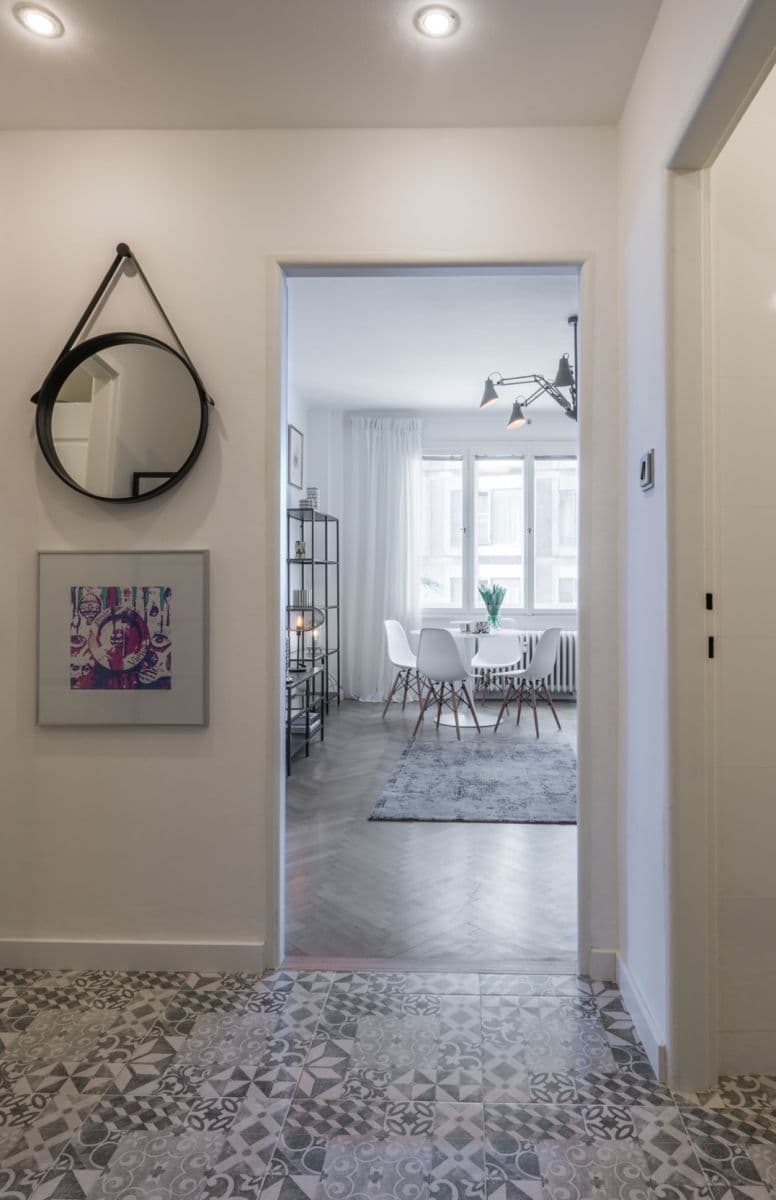 Pronájem bytu 2+kk 52 m², Lodecká, Praha, Praha Pronájem bytu 2+kk 52 m², Lodecká, Praha, Praha