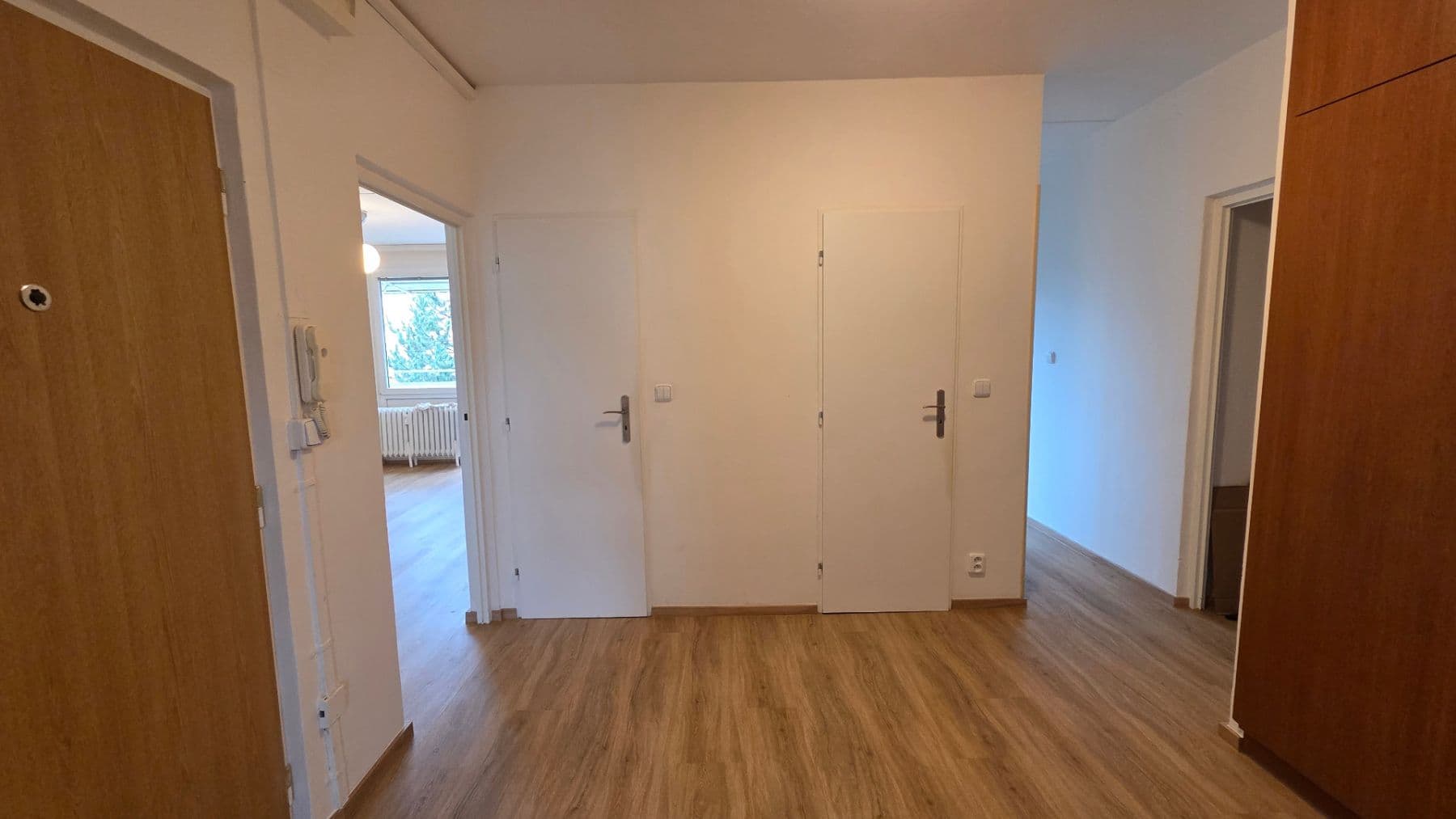 Pronájem bytu 3+1 71 m², Jungmannova, Hradec Králové, Královéhradecký kraj Pronájem bytu 3+1 71 m², Jungmannova, Hradec Králové, Královéhradecký kraj