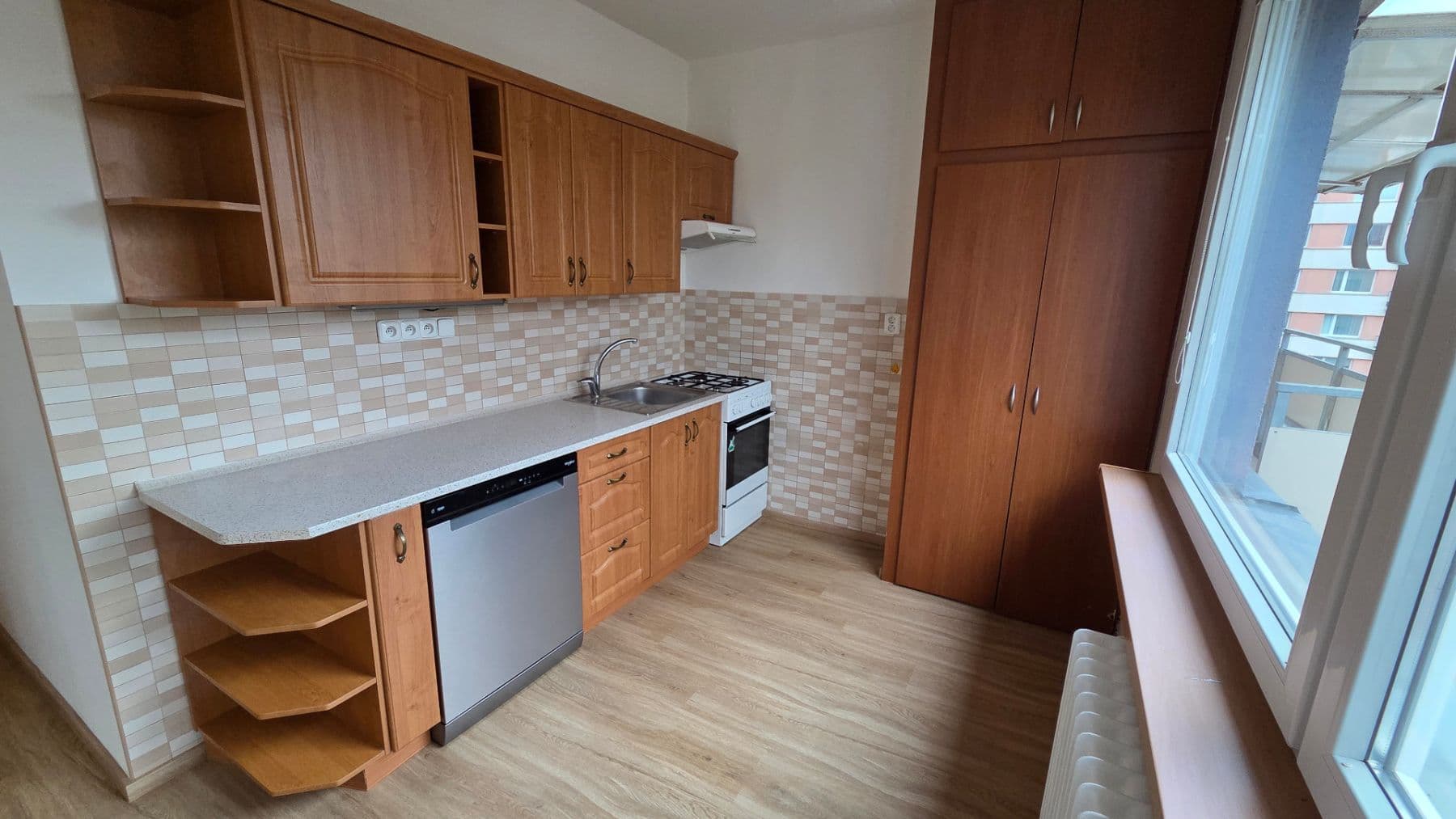 Pronájem bytu 3+1 71 m², Jungmannova, Hradec Králové, Královéhradecký kraj Pronájem bytu 3+1 71 m², Jungmannova, Hradec Králové, Královéhradecký kraj