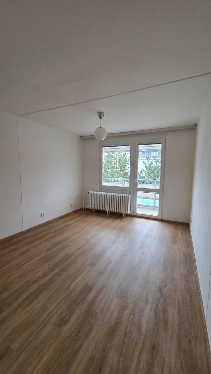 Pronájem bytu 3+1 71 m², Jungmannova, Hradec Králové, Královéhradecký kraj Pronájem bytu 3+1 71 m², Jungmannova, Hradec Králové, Královéhradecký kraj
