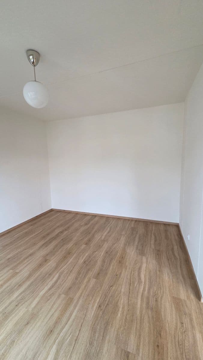 Pronájem bytu 3+1 71 m², Jungmannova, Hradec Králové, Královéhradecký kraj Pronájem bytu 3+1 71 m², Jungmannova, Hradec Králové, Královéhradecký kraj