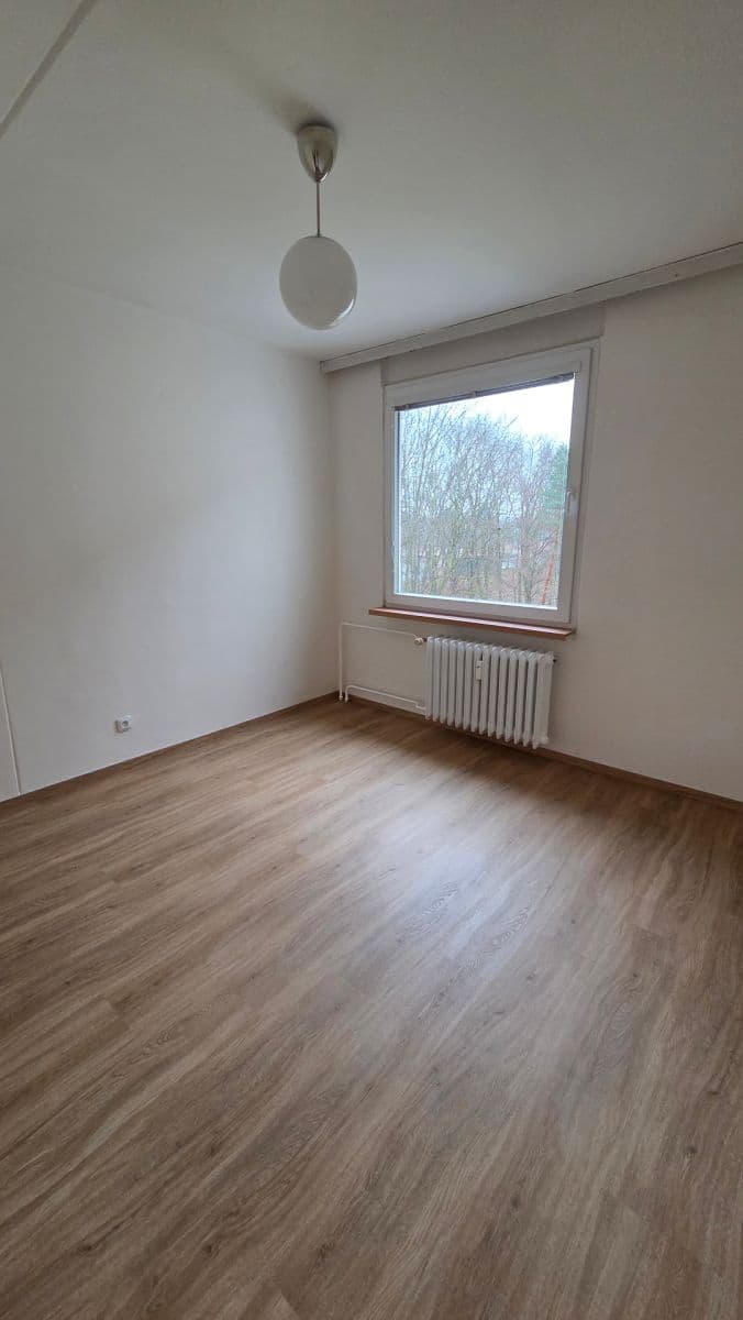 Pronájem bytu 3+1 71 m², Jungmannova, Hradec Králové, Královéhradecký kraj Pronájem bytu 3+1 71 m², Jungmannova, Hradec Králové, Královéhradecký kraj
