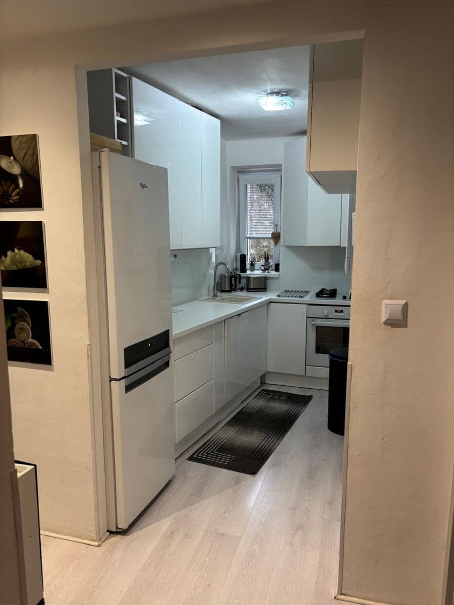 Pronájem bytu 3+kk 56 m², Sobínská, Praha, Praha Pronájem bytu 3+kk 56 m², Sobínská, Praha, Praha