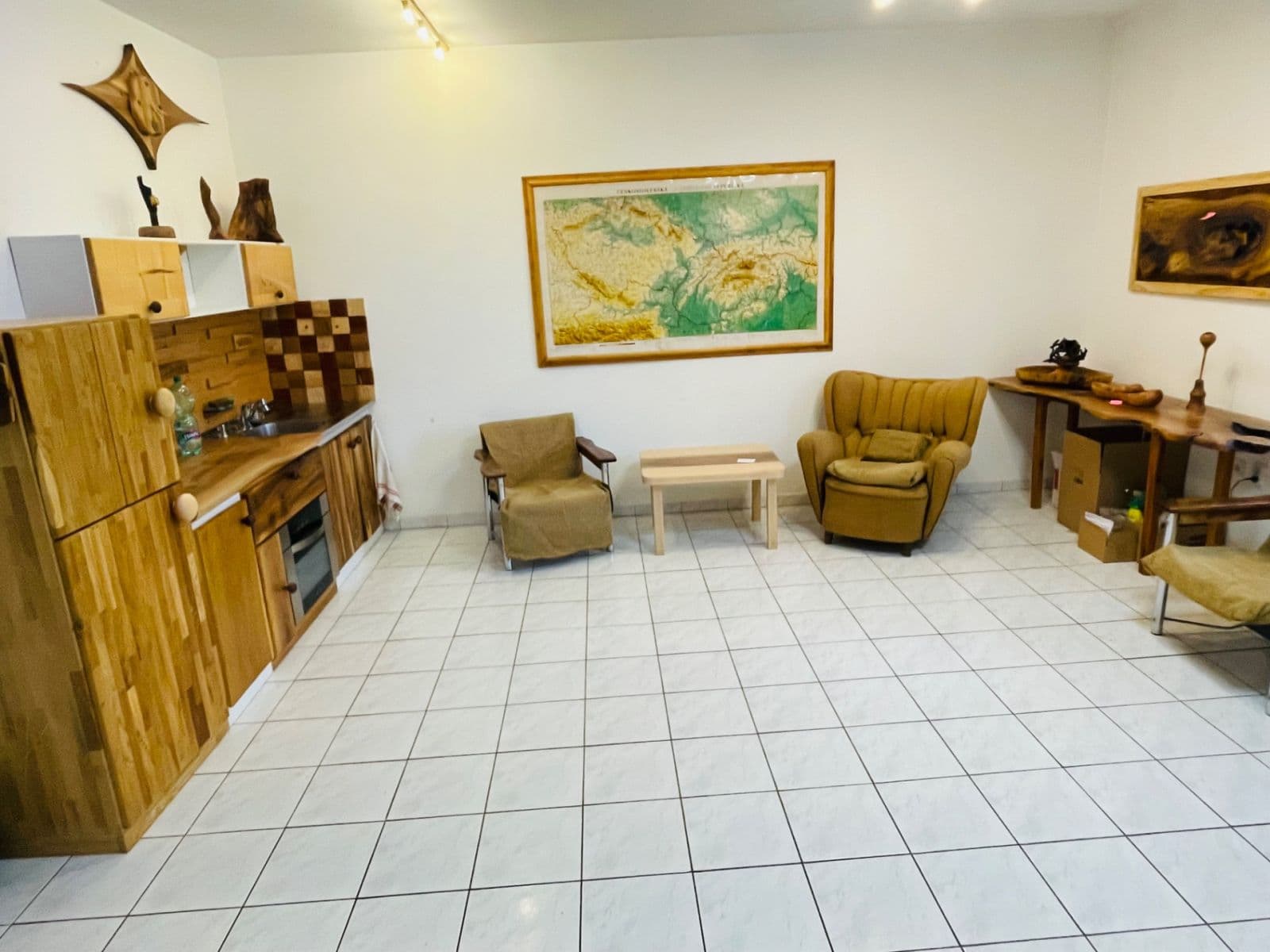 Prodej domu 174 m², pozemek 593 m², Sládkovičova, Lučenec, Banskobystrický kraj Prodej domu 174 m², pozemek 593 m², Sládkovičova, Lučenec, Banskobystrický kraj