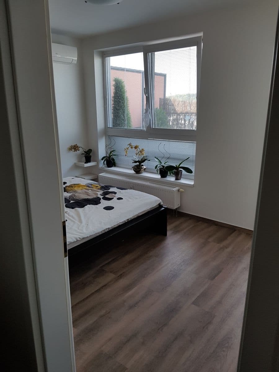 Pronájem bytu 2+kk 50 m², Podkovářská, Praha, Praha Pronájem bytu 2+kk 50 m², Podkovářská, Praha, Praha