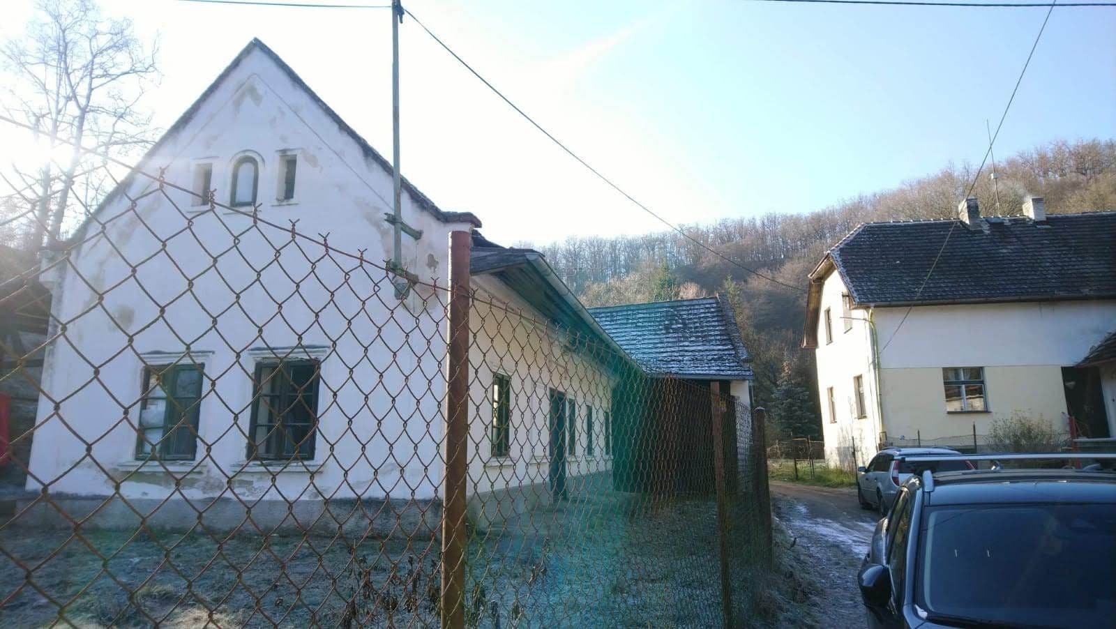 Prodej domu 269 m², pozemek 1.159 m², Měchenice, Středočeský kraj Prodej domu 269 m², pozemek 1.159 m², Měchenice, Středočeský kraj