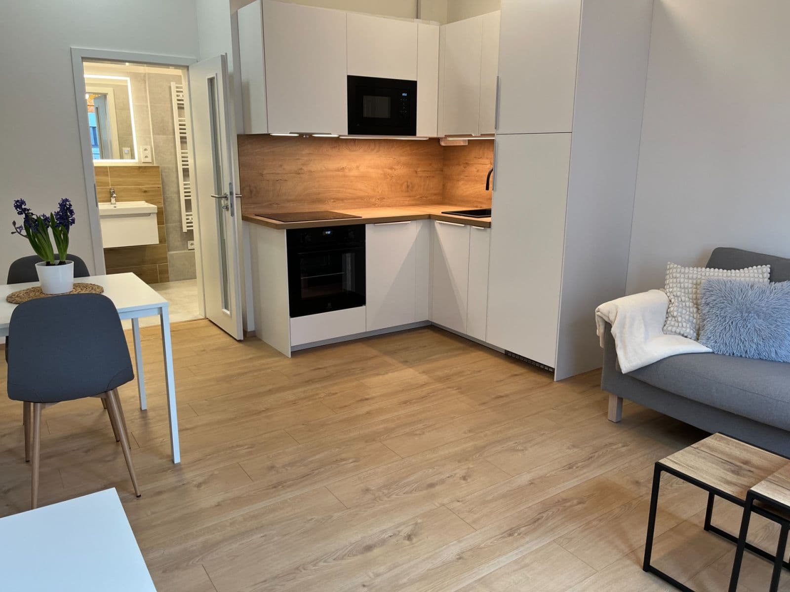 Pronájem bytu 2+kk 42 m², Hermanové, Praha, Praha Pronájem bytu 2+kk 42 m², Hermanové, Praha, Praha