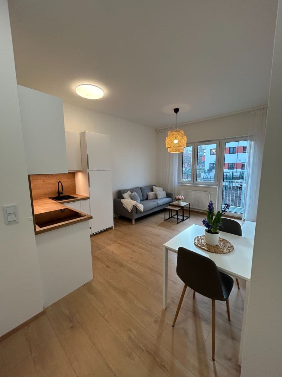 Pronájem bytu 2+kk 42 m², Hermanové, Praha, Praha Pronájem bytu 2+kk 42 m², Hermanové, Praha, Praha