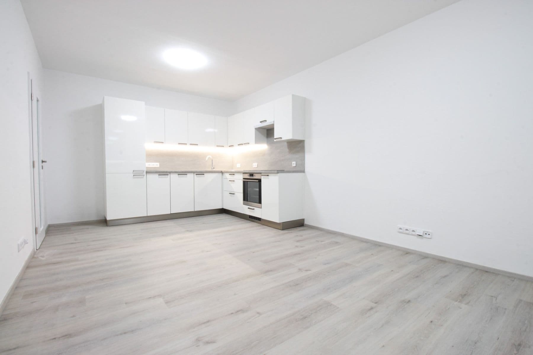 Pronájem bytu 2+kk 41 m², Teyschlova, Brno, Jihomoravský kraj Pronájem bytu 2+kk 41 m², Teyschlova, Brno, Jihomoravský kraj
