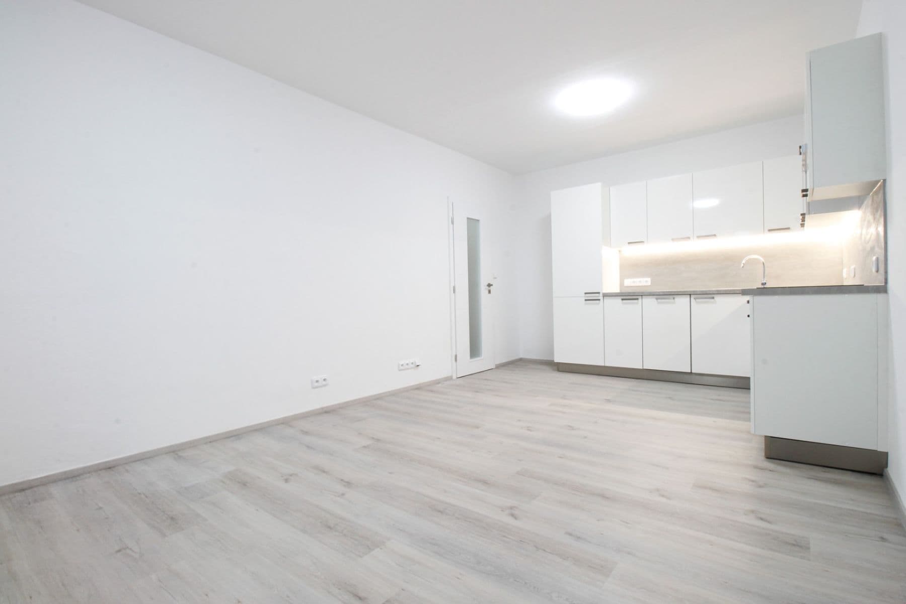 Pronájem bytu 2+kk 41 m², Teyschlova, Brno, Jihomoravský kraj Pronájem bytu 2+kk 41 m², Teyschlova, Brno, Jihomoravský kraj