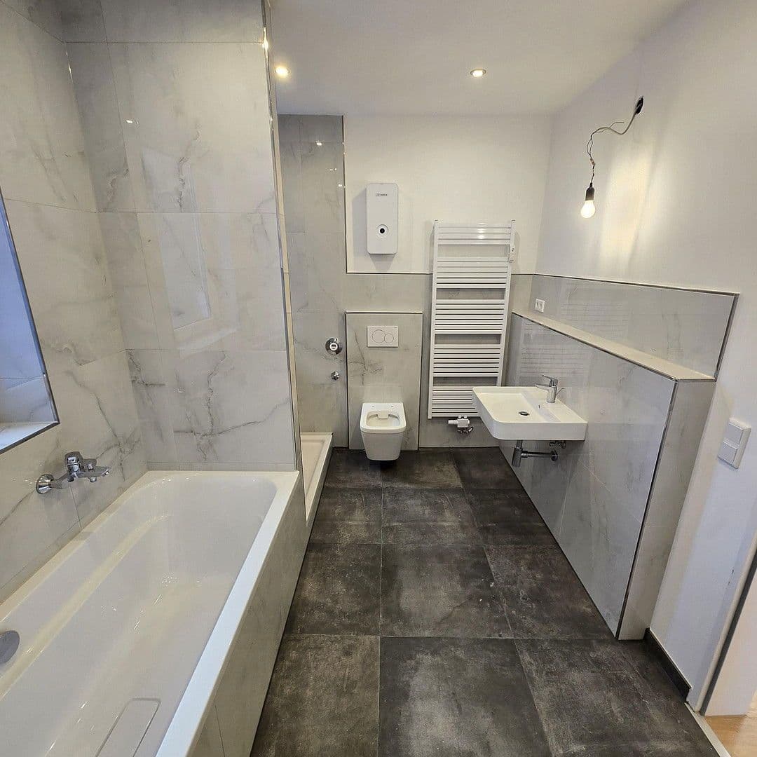 Prodej domu 252 m², pozemek 252 m², Warendorpstraße 25, Lübeck, Šlesvicko-Holštýnsko Prodej domu 252 m², pozemek 252 m², Warendorpstraße 25, Lübeck, Šlesvicko-Holštýnsko