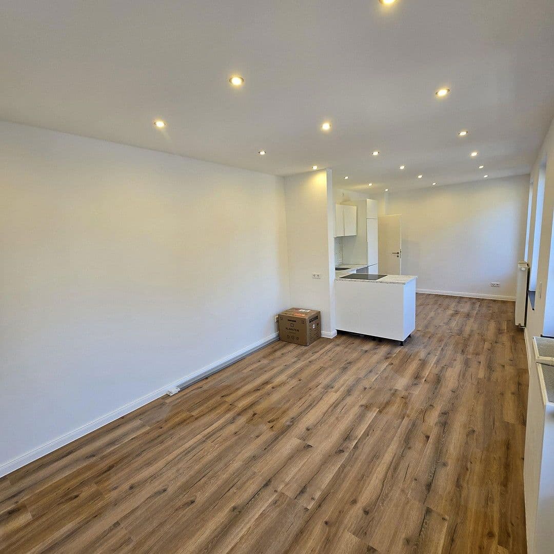 Prodej domu 252 m², pozemek 252 m², Warendorpstraße 25, Lübeck, Šlesvicko-Holštýnsko Prodej domu 252 m², pozemek 252 m², Warendorpstraße 25, Lübeck, Šlesvicko-Holštýnsko