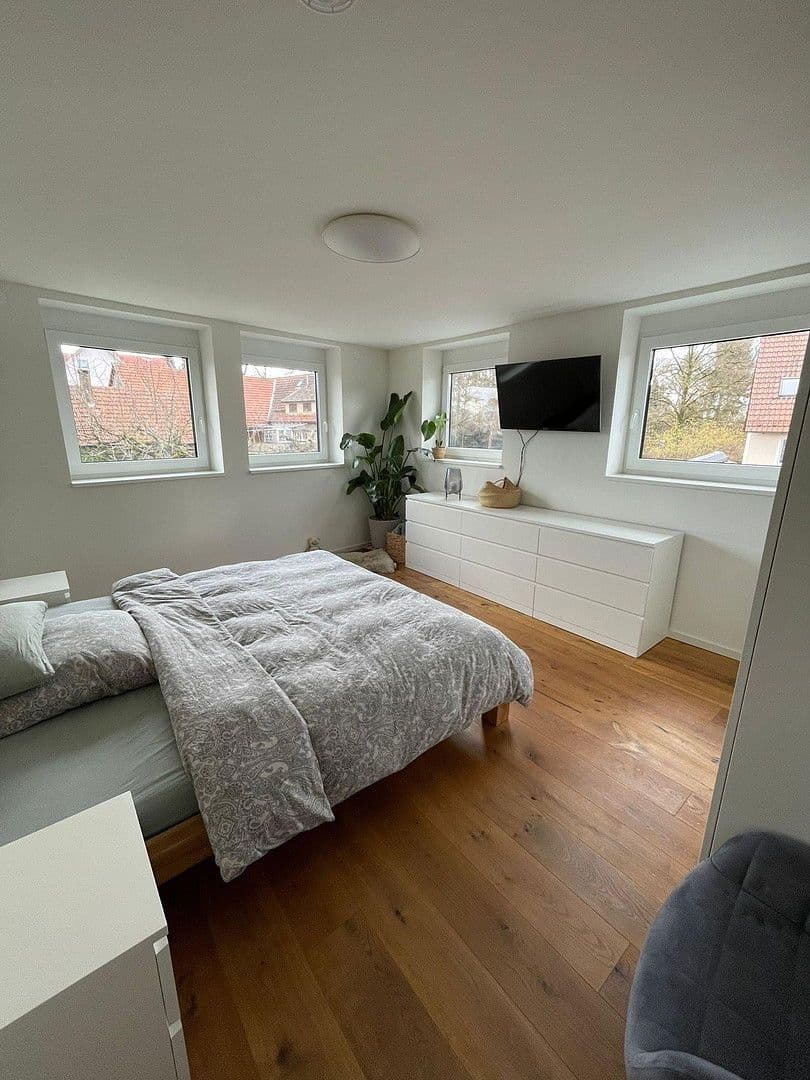 Pronájem bytu 4+1 99 m², Strübelweg 4, Alfdorf, Bádensko-Württembersko Pronájem bytu 4+1 99 m², Strübelweg 4, Alfdorf, Bádensko-Württembersko