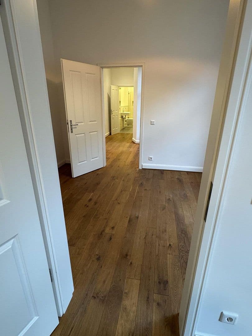 Pronájem bytu 4+1 112 m², Trimbornstrasse, Köln, Severní Porýní-Vestfálsko Pronájem bytu 4+1 112 m², Trimbornstrasse, Köln, Severní Porýní-Vestfálsko