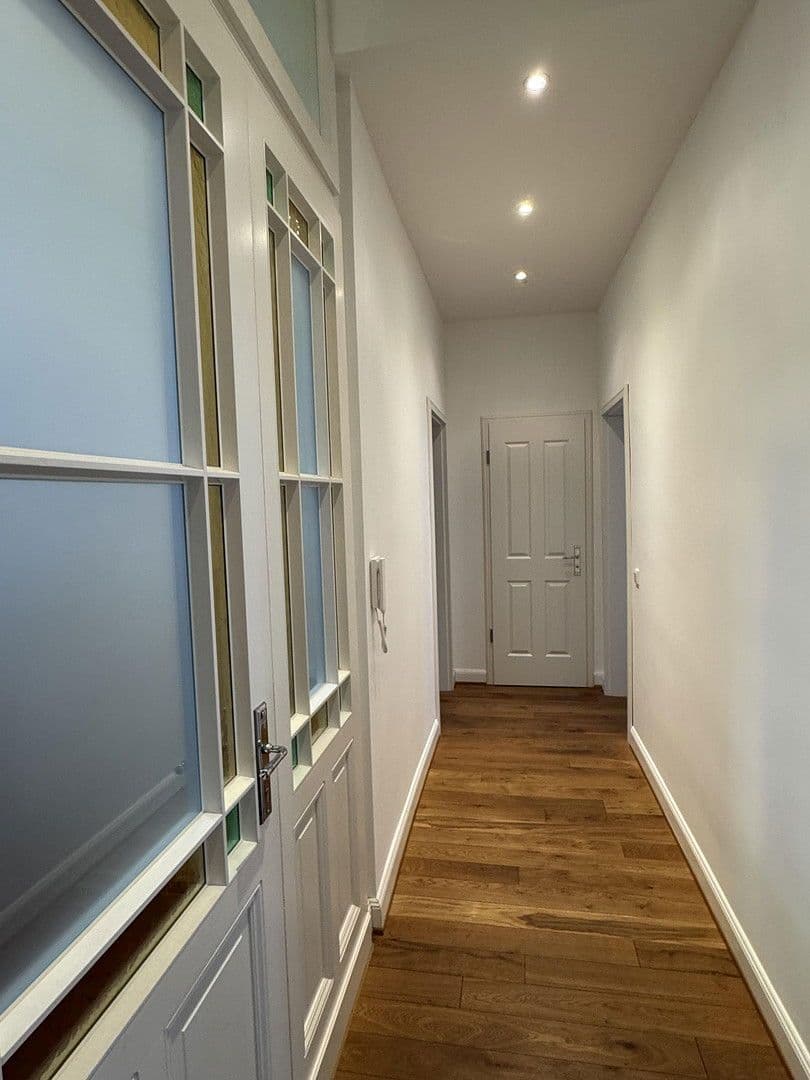 Pronájem bytu 4+1 112 m², Trimbornstrasse, Köln, Severní Porýní-Vestfálsko Pronájem bytu 4+1 112 m², Trimbornstrasse, Köln, Severní Porýní-Vestfálsko