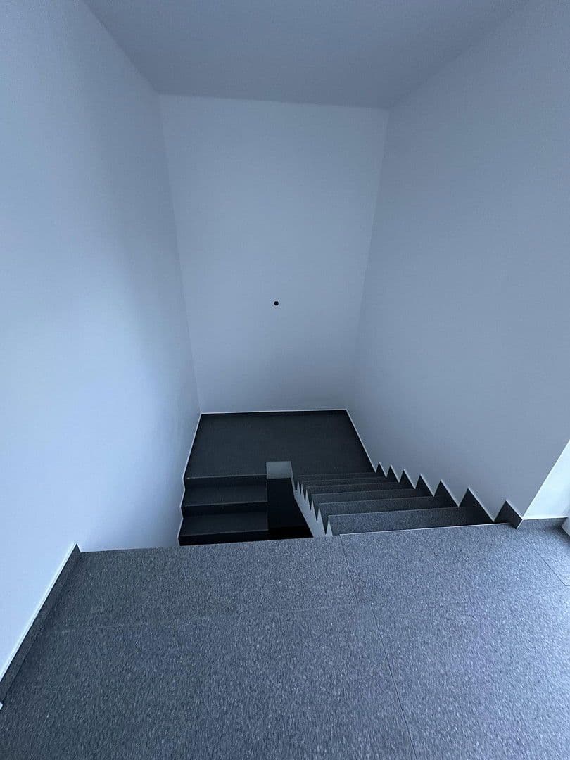 Pronájem bytu 3+1 65 m², Hundert-Morgen-Str. 2B, Kelsterbach, Hessen Pronájem bytu 3+1 65 m², Hundert-Morgen-Str. 2B, Kelsterbach, Hessen