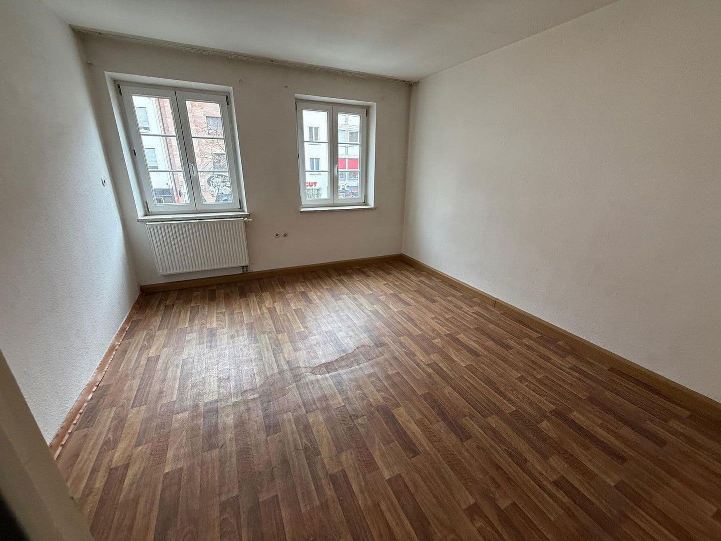Pronájem bytu 2+1 62 m², Ludwigstr.48, Nürnberg, Bavorsko Pronájem bytu 2+1 62 m², Ludwigstr.48, Nürnberg, Bavorsko