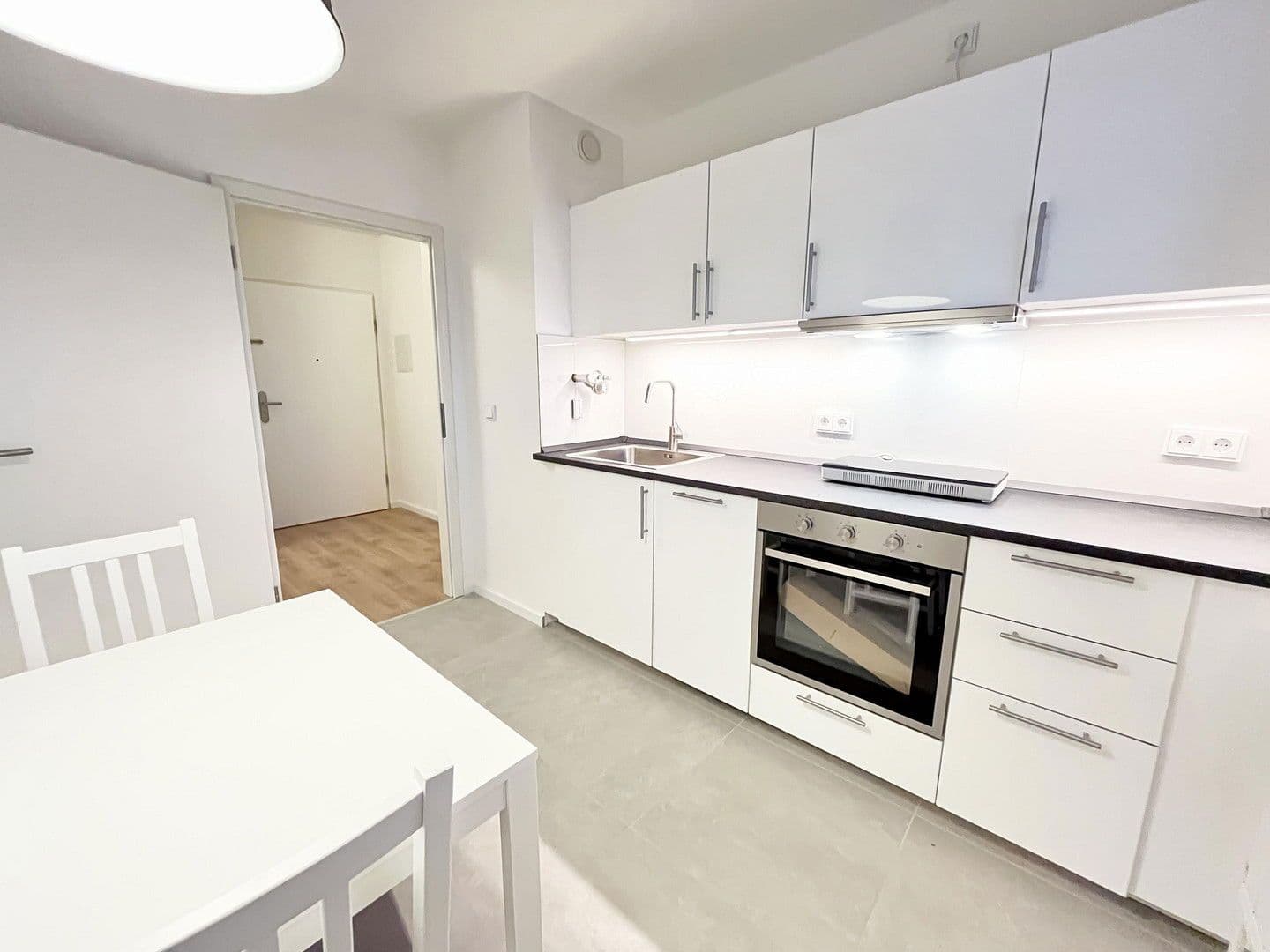 Pronájem bytu 3+1 65 m², München, Bavorsko Pronájem bytu 3+1 65 m², München, Bavorsko
