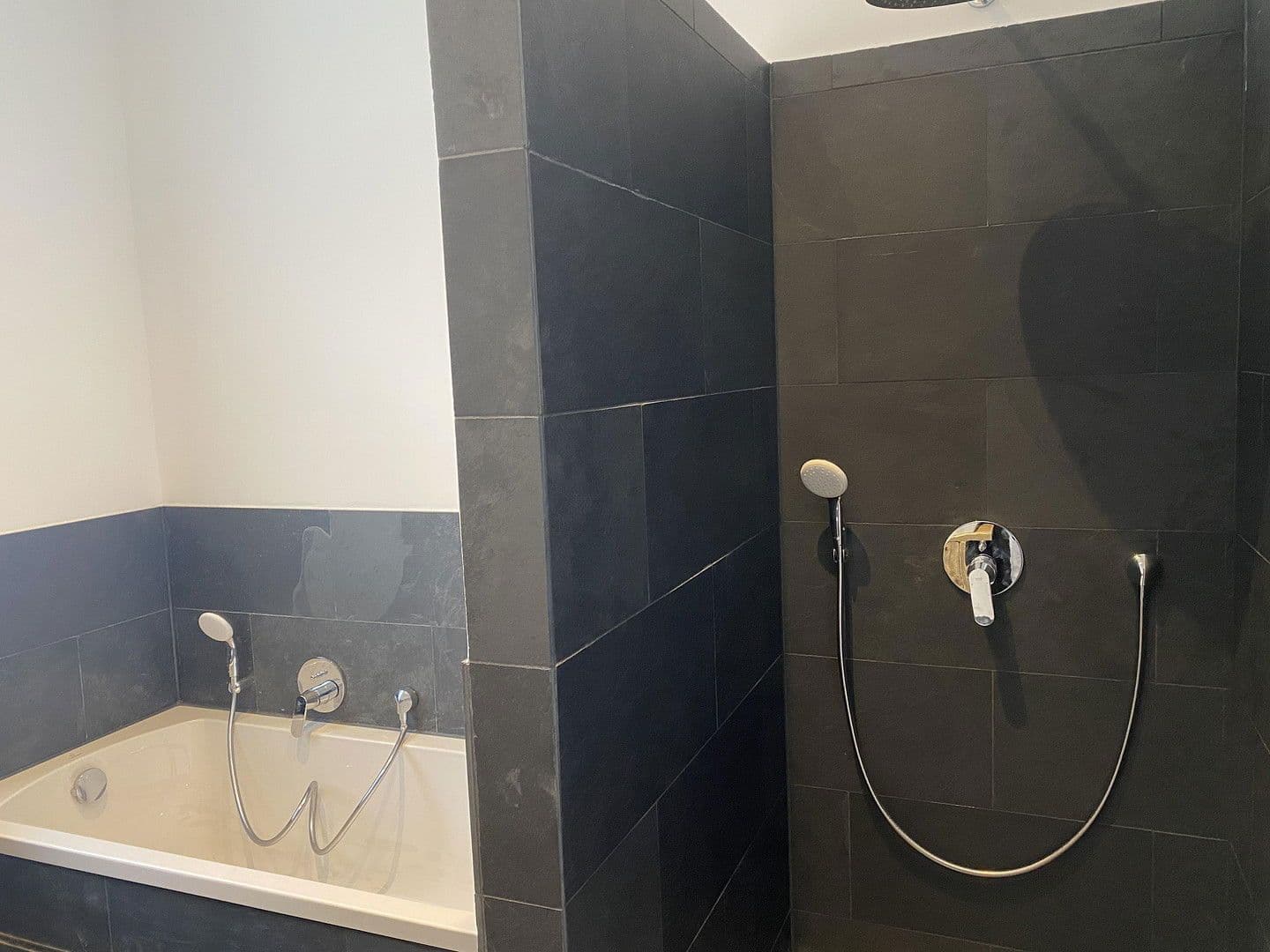 Prodej bytu 3+1 105 m², Schloßborner Straße 2, Frankfurt, Hessen Prodej bytu 3+1 105 m², Schloßborner Straße 2, Frankfurt, Hessen