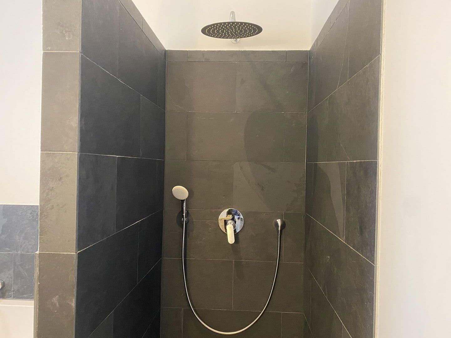 Prodej bytu 3+1 105 m², Schloßborner Straße 2, Frankfurt, Hessen Prodej bytu 3+1 105 m², Schloßborner Straße 2, Frankfurt, Hessen