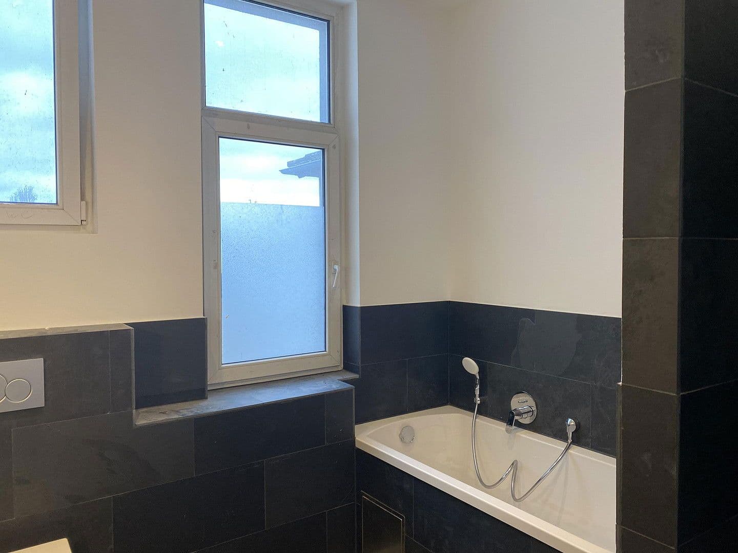 Prodej bytu 3+1 105 m², Schloßborner Straße 2, Frankfurt, Hessen Prodej bytu 3+1 105 m², Schloßborner Straße 2, Frankfurt, Hessen