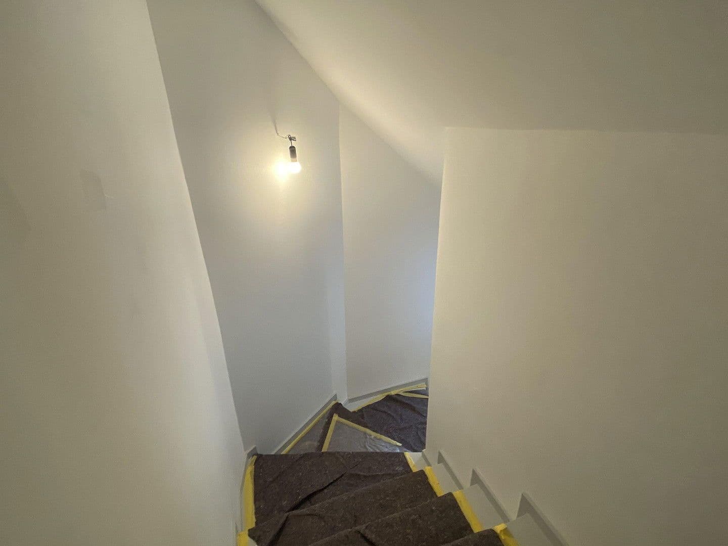 Prodej bytu 3+1 105 m², Schloßborner Straße 2, Frankfurt, Hessen Prodej bytu 3+1 105 m², Schloßborner Straße 2, Frankfurt, Hessen