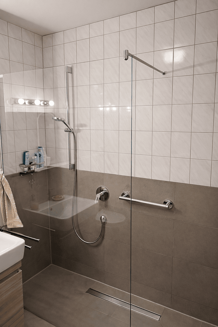 Pronájem bytu 2+1 68 m², Offenbachstr. 4, Bonn, Severní Porýní-Vestfálsko Pronájem bytu 2+1 68 m², Offenbachstr. 4, Bonn, Severní Porýní-Vestfálsko