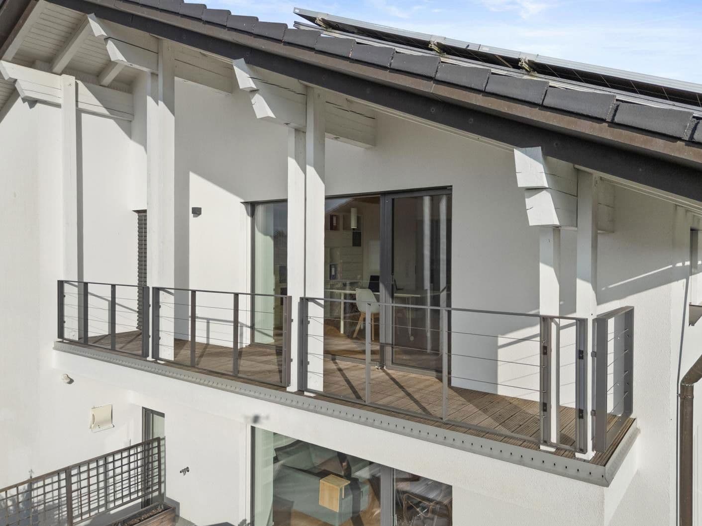 Prodej domu 303 m², pozemek 1.035 m², Bürgermeister-Huber-Straße 21, Loiching, Bavorsko Prodej domu 303 m², pozemek 1.035 m², Bürgermeister-Huber-Straße 21, Loiching, Bavorsko