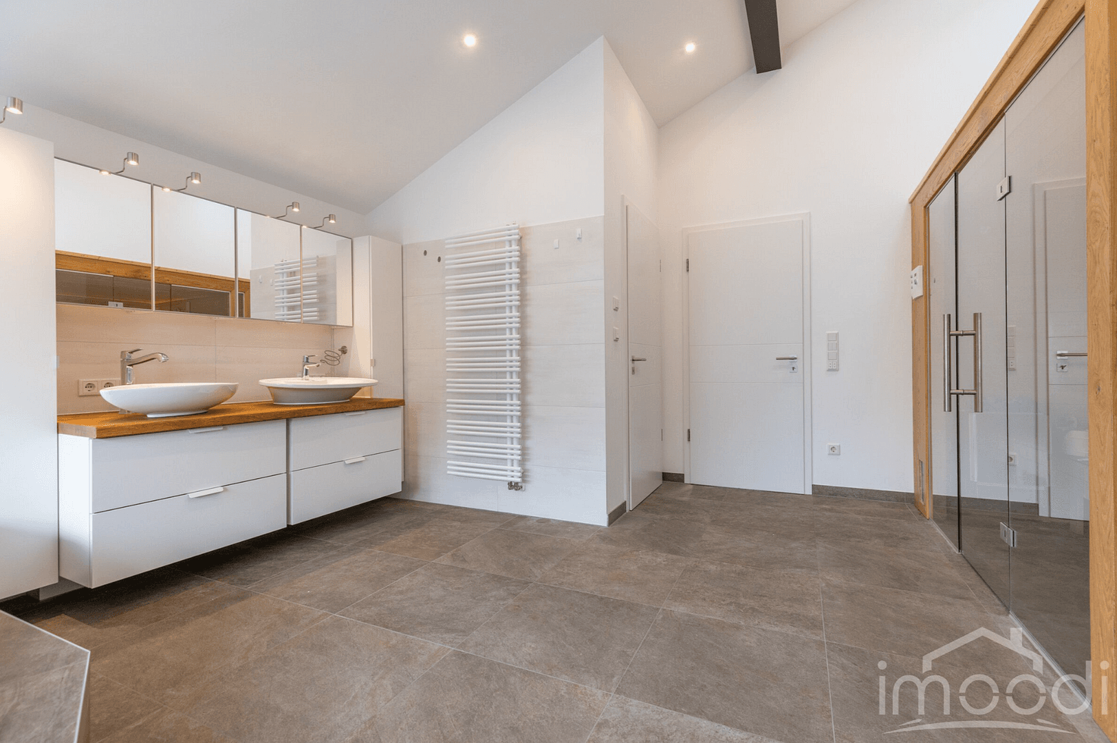 Prodej domu 303 m², pozemek 1.035 m², Bürgermeister-Huber-Straße 21, Loiching, Bavorsko Prodej domu 303 m², pozemek 1.035 m², Bürgermeister-Huber-Straße 21, Loiching, Bavorsko