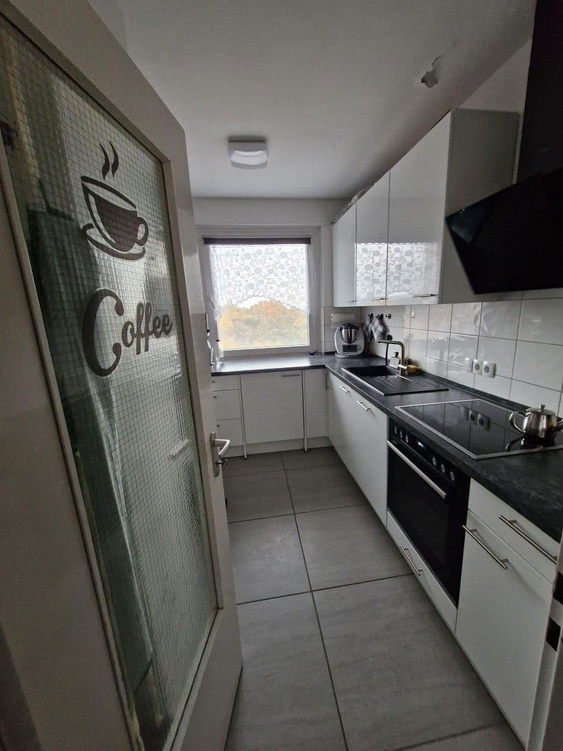 Prodej bytu 4+1 83 m², Geschwister-Scholl-Straße 15, Wiesbaden, Hessen Prodej bytu 4+1 83 m², Geschwister-Scholl-Straße 15, Wiesbaden, Hessen