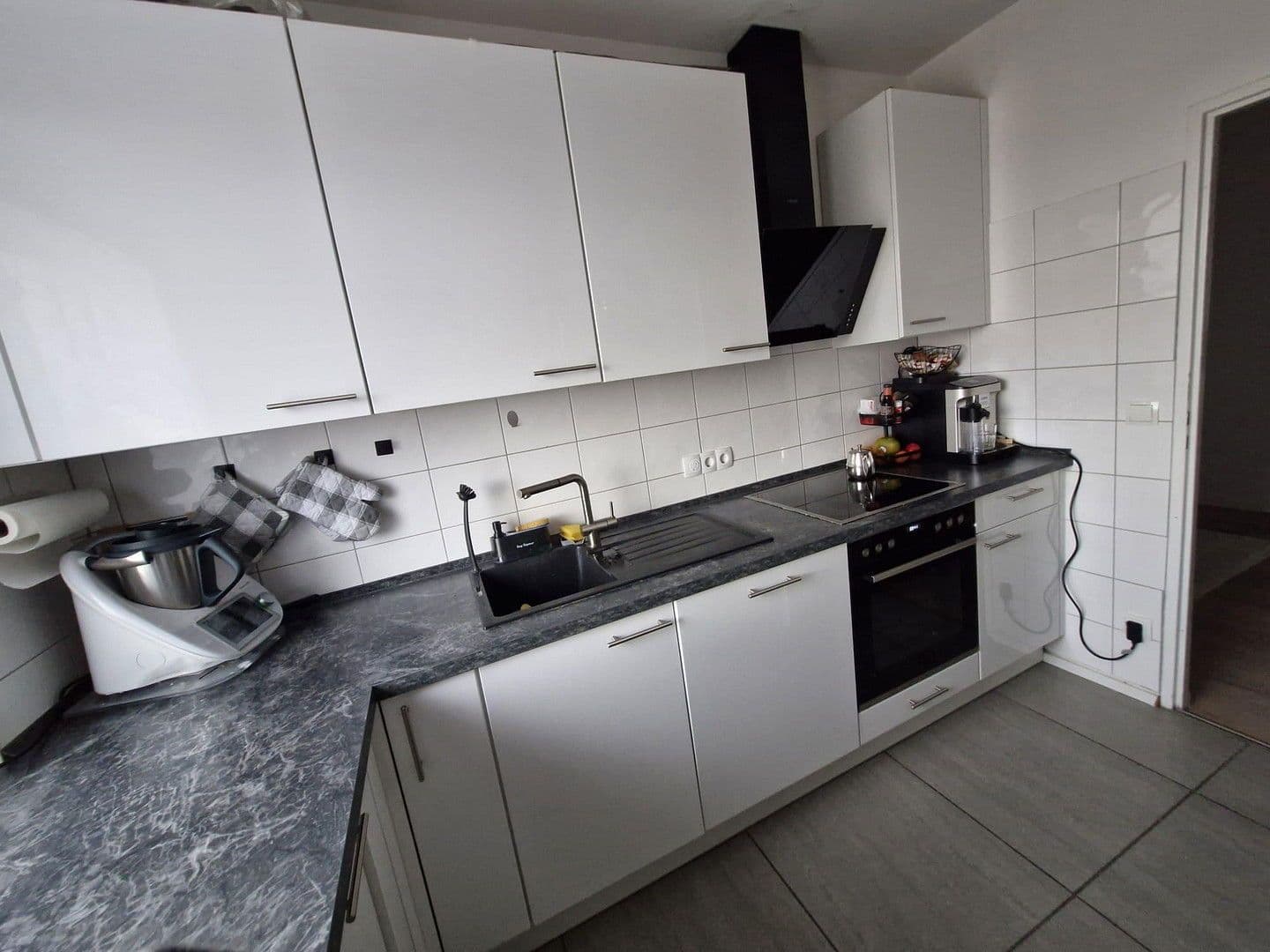 Prodej bytu 4+1 83 m², Geschwister-Scholl-Straße 15, Wiesbaden, Hessen Prodej bytu 4+1 83 m², Geschwister-Scholl-Straße 15, Wiesbaden, Hessen