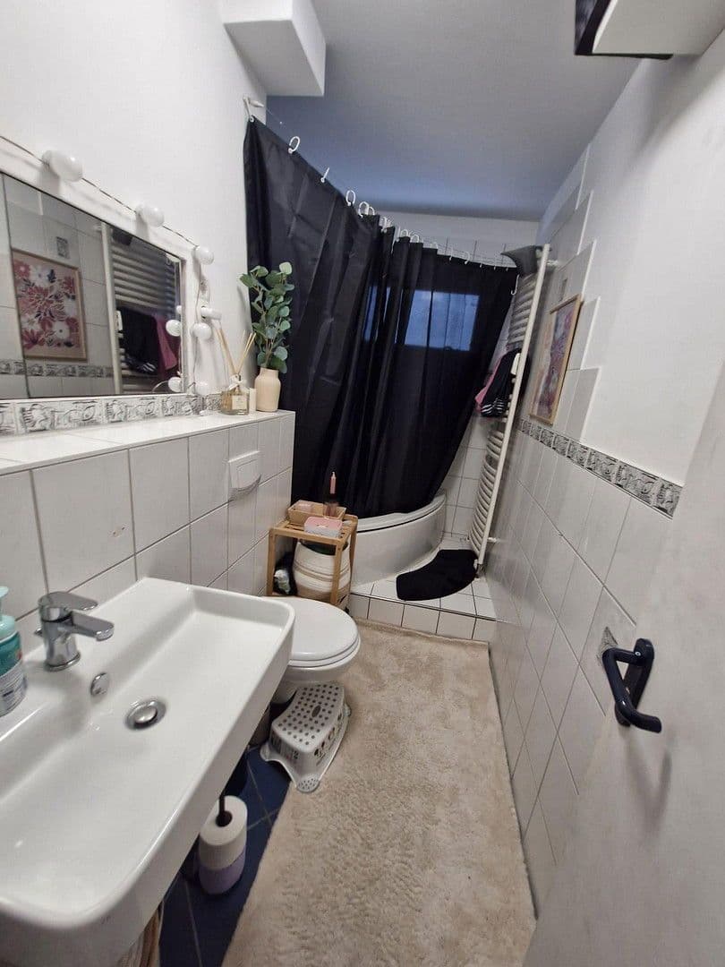 Prodej bytu 4+1 83 m², Geschwister-Scholl-Straße 15, Wiesbaden, Hessen Prodej bytu 4+1 83 m², Geschwister-Scholl-Straße 15, Wiesbaden, Hessen