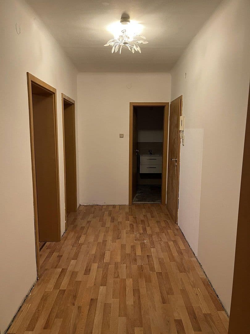 Prodej bytu 4+1 80 m², Auf der Adt 10, Saarbrücken, Země Sársko Prodej bytu 4+1 80 m², Auf der Adt 10, Saarbrücken, Země Sársko