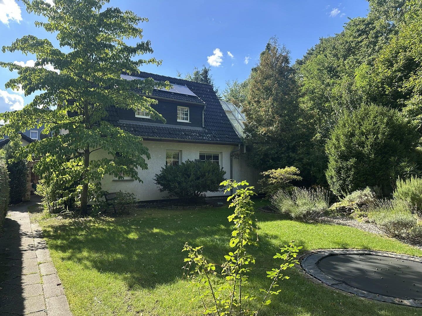 Prodej domu 132 m², pozemek 888 m², Berlin, Berlín Prodej domu 132 m², pozemek 888 m², Berlin, Berlín