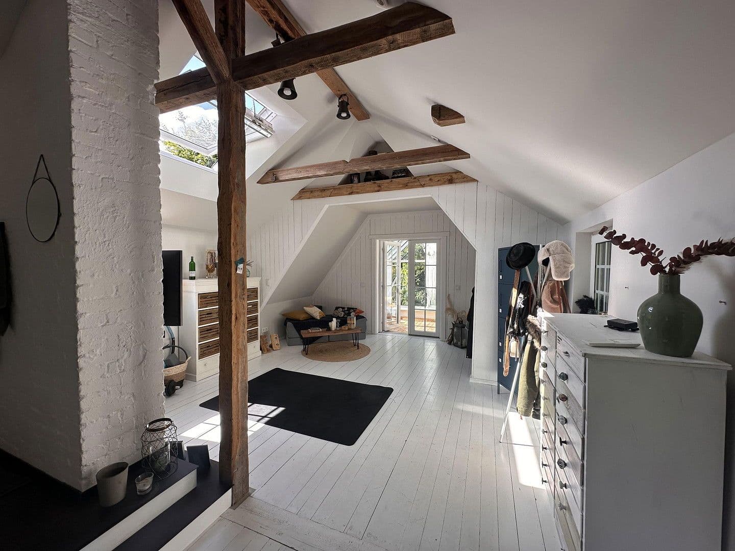 Prodej domu 132 m², pozemek 888 m², Berlin, Berlín Prodej domu 132 m², pozemek 888 m², Berlin, Berlín