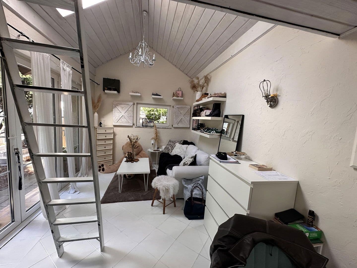 Prodej domu 132 m², pozemek 888 m², Berlin, Berlín Prodej domu 132 m², pozemek 888 m², Berlin, Berlín