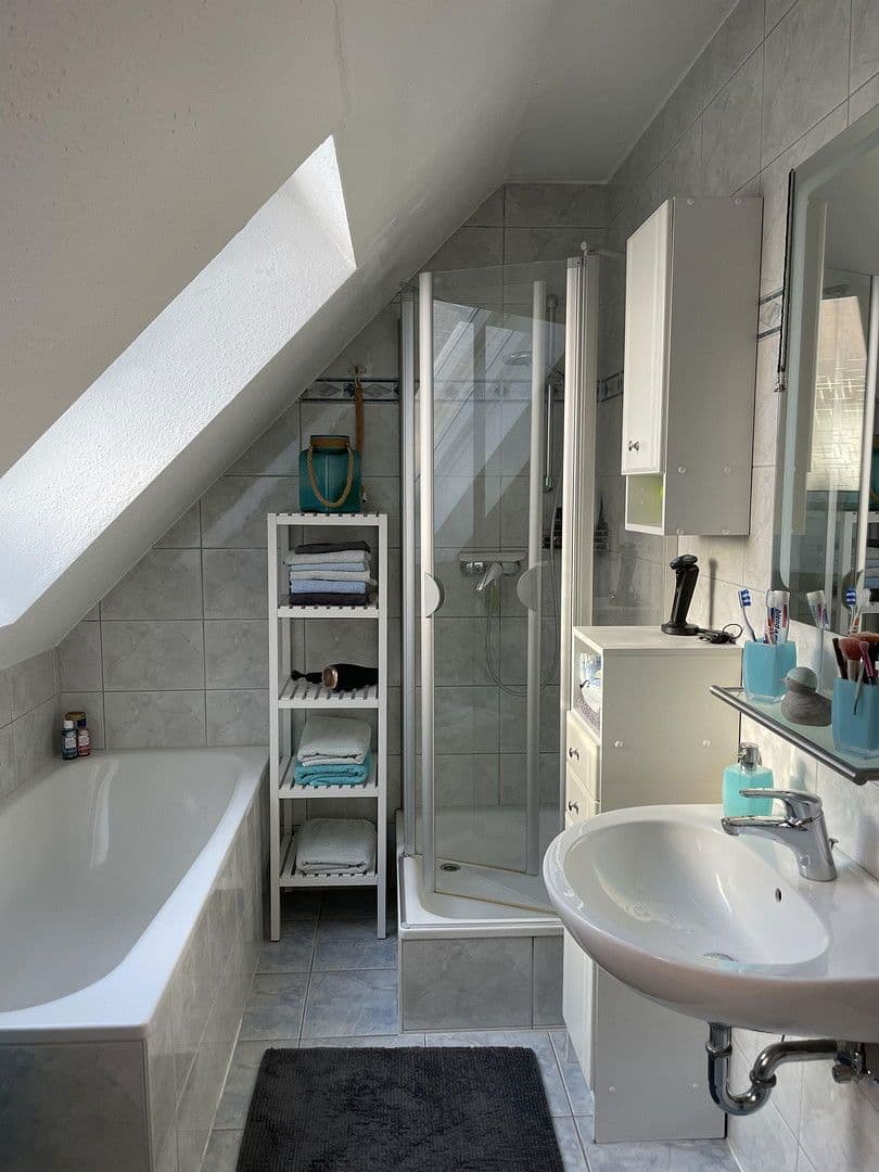 Prodej bytu 3+1 92 m², Rosbach v. d. Höhe, Hessen Prodej bytu 3+1 92 m², Rosbach v. d. Höhe, Hessen