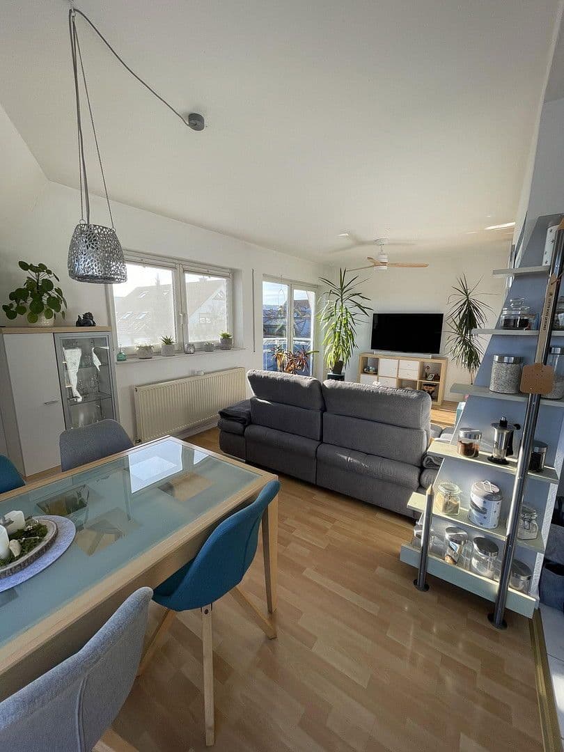 Prodej bytu 3+1 92 m², Rosbach v. d. Höhe, Hessen Prodej bytu 3+1 92 m², Rosbach v. d. Höhe, Hessen