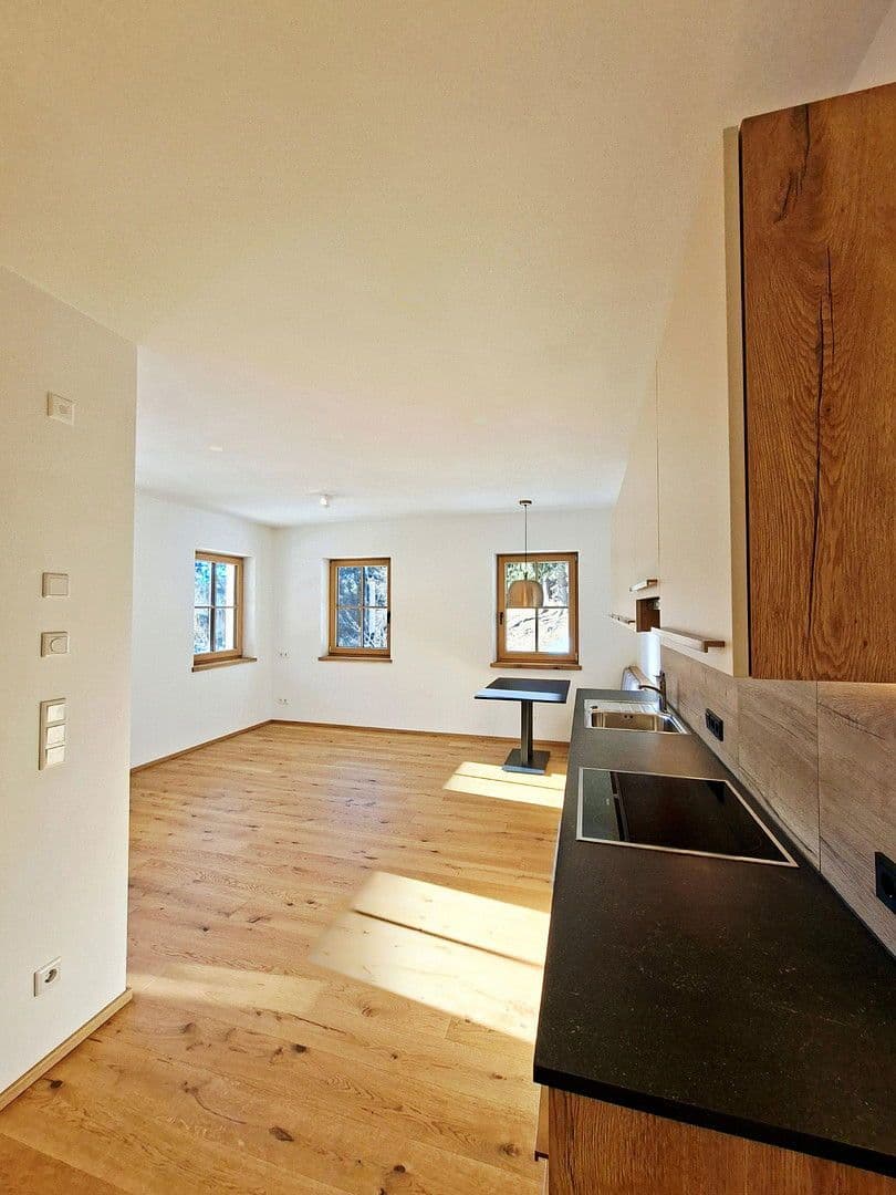 Pronájem bytu 2+1 57 m², Hornweg 3, Oberndorf in Tirol, Tyrolsko Pronájem bytu 2+1 57 m², Hornweg 3, Oberndorf in Tirol, Tyrolsko