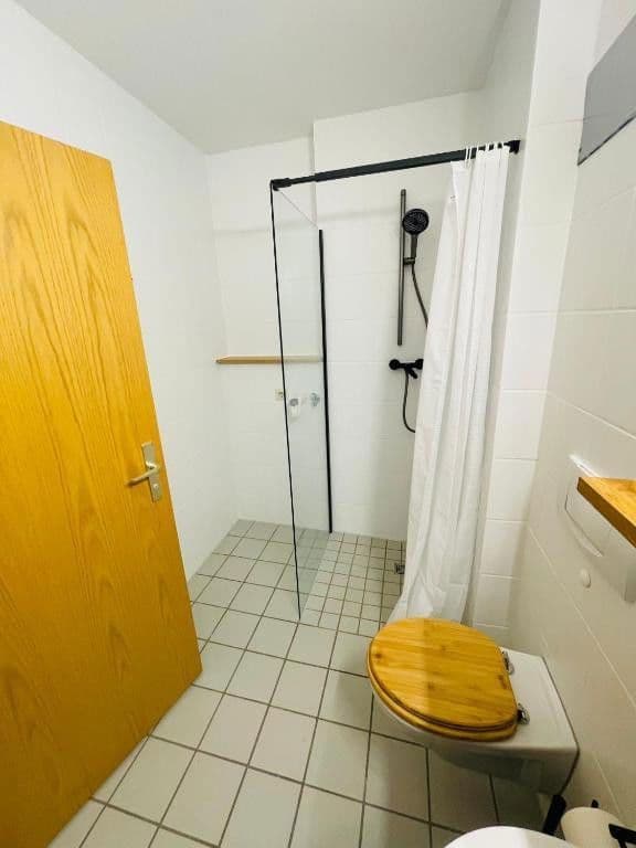 Pronájem bytu 1+1 38 m², \Hohenzollernstraße 83a, Pforzheim, Bádensko-Württembersko Pronájem bytu 1+1 38 m², \Hohenzollernstraße 83a, Pforzheim, Bádensko-Württembersko