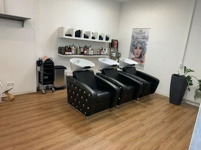 Pronájem kanceláře 111 m², Singen (Hohentwiel), Bádensko-Württembersko Pronájem kanceláře 111 m², Singen (Hohentwiel), Bádensko-Württembersko