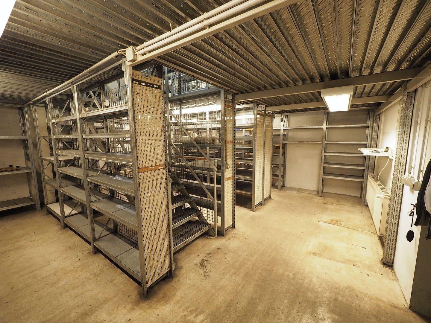 Prodej nebytového prostoru 4.213 m², Colditzer Straße 16, Rochlitz, Sasko Prodej nebytového prostoru 4.213 m², Colditzer Straße 16, Rochlitz, Sasko